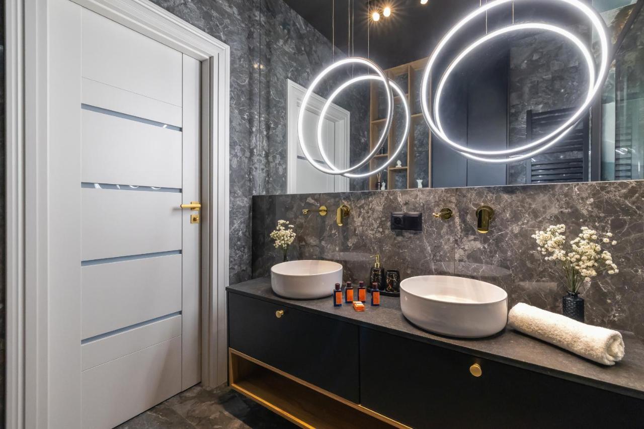 Starowislna Elegant Apartment With Air Conditioning Kazimierz Cracow By Renters Prestige Krakow Luaran gambar